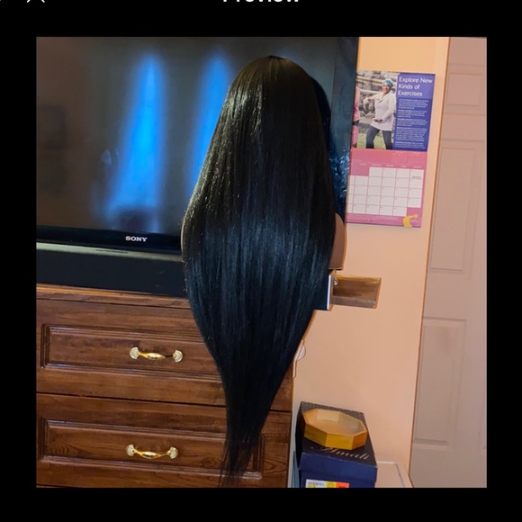 SOLD‼️‼️‼️ 30’ Synthetic Lace Front Wig - Picture 5 of 6